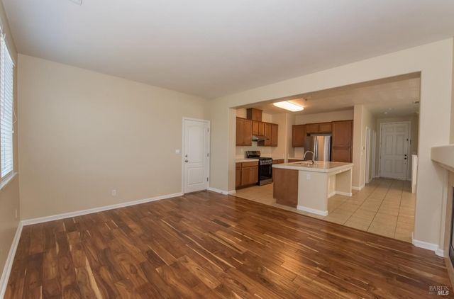 2385 Vera Dr, Santa Rosa, CA 95403