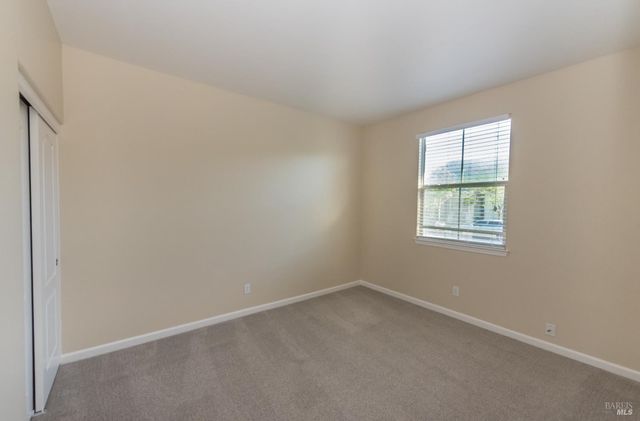 2385 Vera Dr, Santa Rosa, CA 95403