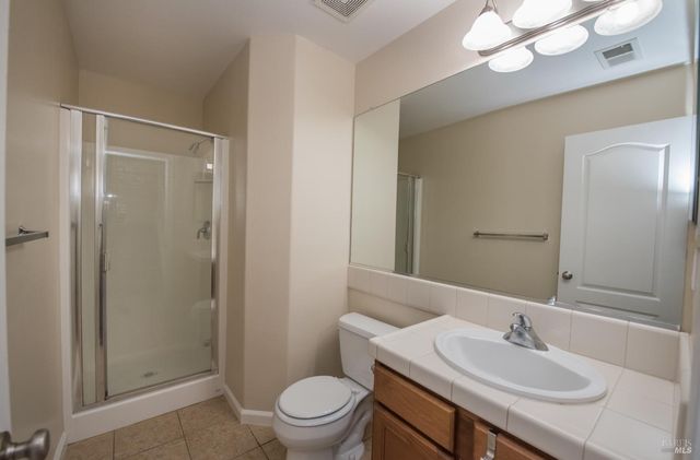 2385 Vera Dr, Santa Rosa, CA 95403