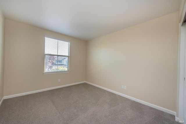 2385 Vera Dr, Santa Rosa, CA 95403