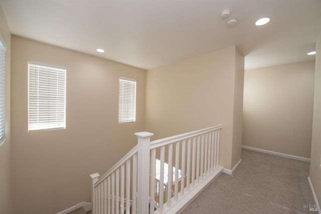 2385 Vera Dr, Santa Rosa, CA 95403