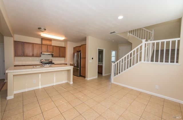 2385 Vera Dr, Santa Rosa, CA 95403