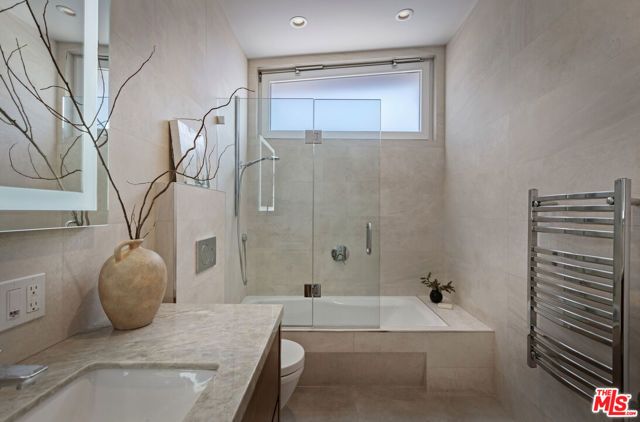 2740 Nichols Canyon Road, Los Angeles, CA 90046