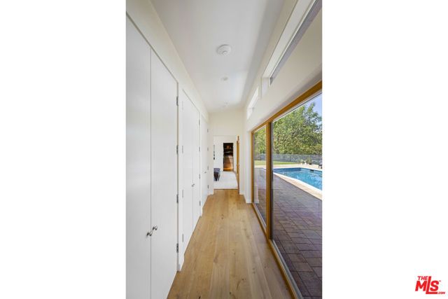 2740 Nichols Canyon Road, Los Angeles, CA 90046