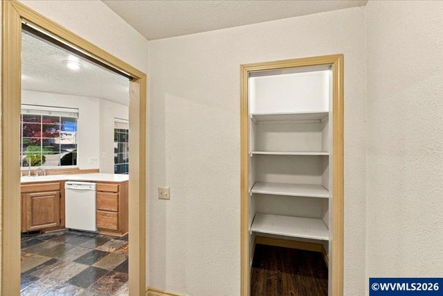 1481 Scotch Ct SE, Salem, OR 97306