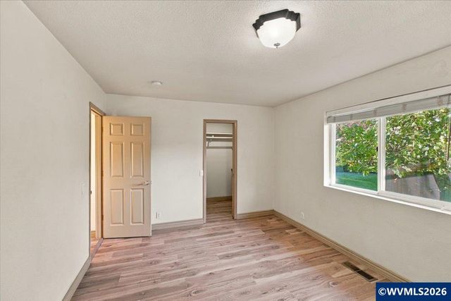 1481 Scotch Ct SE, Salem, OR 97306