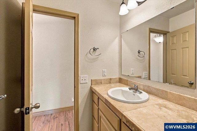 1481 Scotch Ct SE, Salem, OR 97306