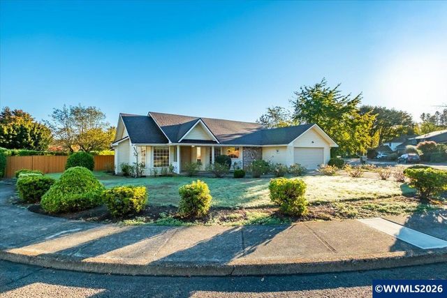 1481 Scotch Ct SE, Salem, OR 97306
