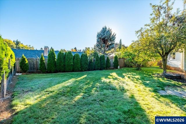 1481 Scotch Ct SE, Salem, OR 97306