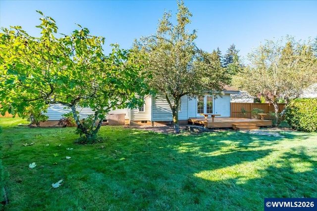 1481 Scotch Ct SE, Salem, OR 97306