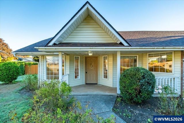 1481 Scotch Ct SE, Salem, OR 97306