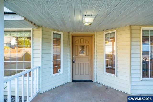1481 Scotch Ct SE, Salem, OR 97306