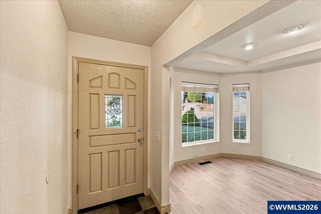1481 Scotch Ct SE, Salem, OR 97306