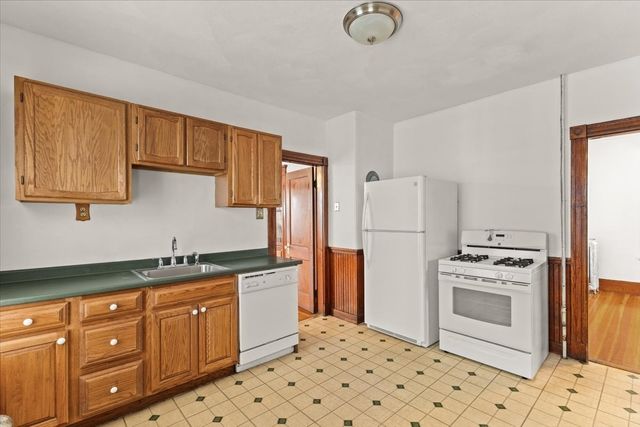 15 Whitten St, Boston, MA 02122