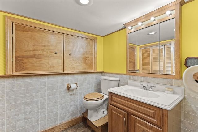 15 Whitten St, Boston, MA 02122