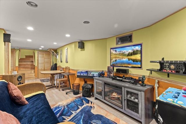 15 Whitten St, Boston, MA 02122