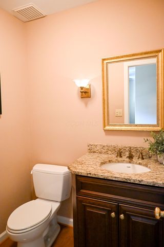 1990 Upper Chelsea Road, Upper Arlington, OH 43221