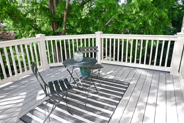 1990 Upper Chelsea Road, Upper Arlington, OH 43221