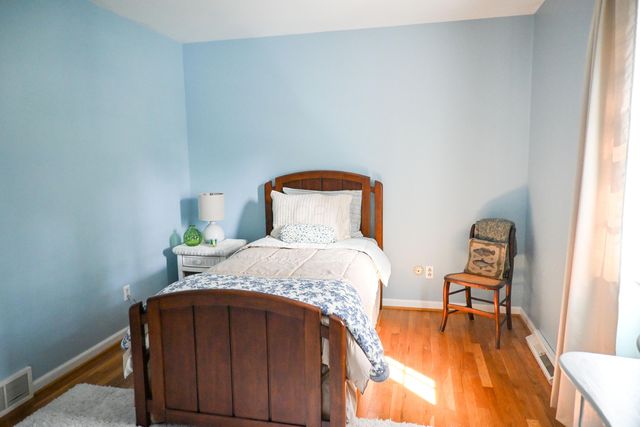 1990 Upper Chelsea Road, Upper Arlington, OH 43221