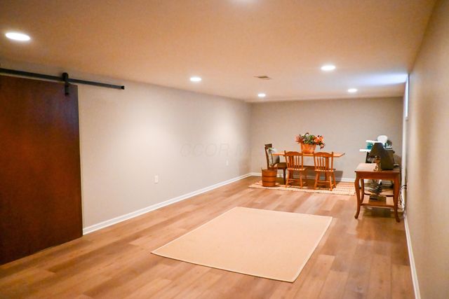 1990 Upper Chelsea Road, Upper Arlington, OH 43221