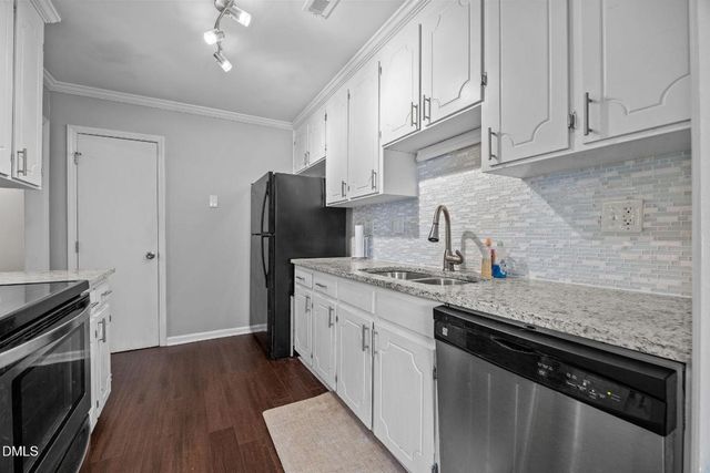 122 Clancy Circle, Cary, NC 27511