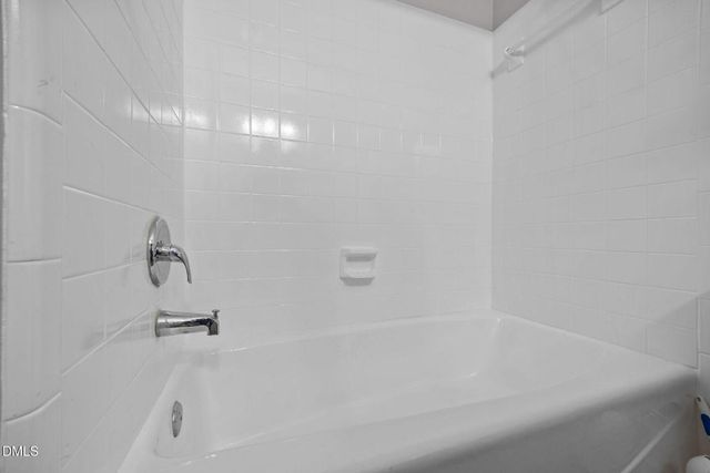 122 Clancy Circle, Cary, NC 27511