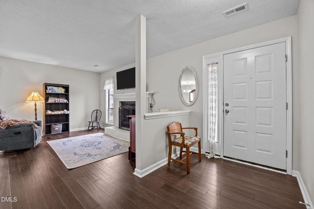 122 Clancy Circle, Cary, NC 27511