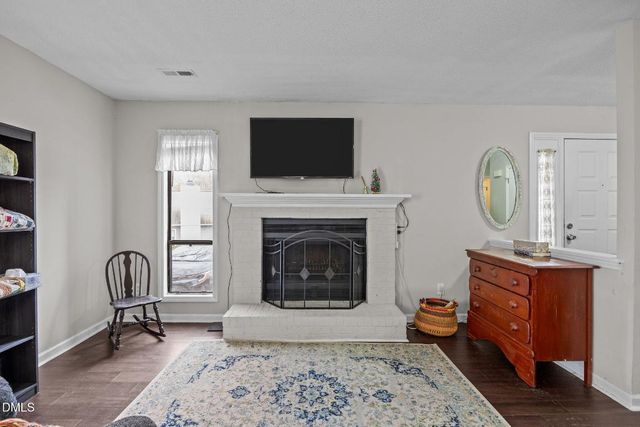 122 Clancy Circle, Cary, NC 27511