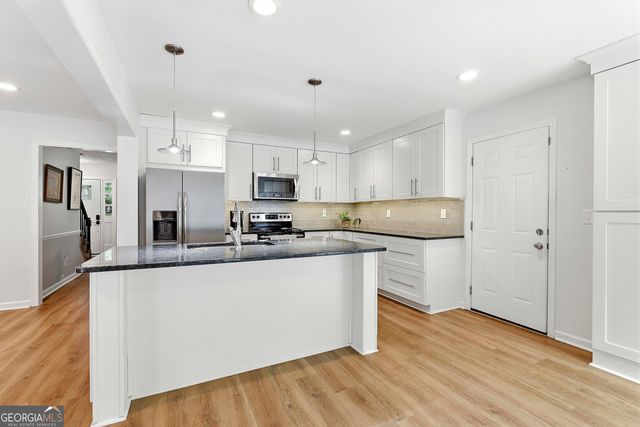 193 Rockspray Ridge, Peachtree City, GA 30269