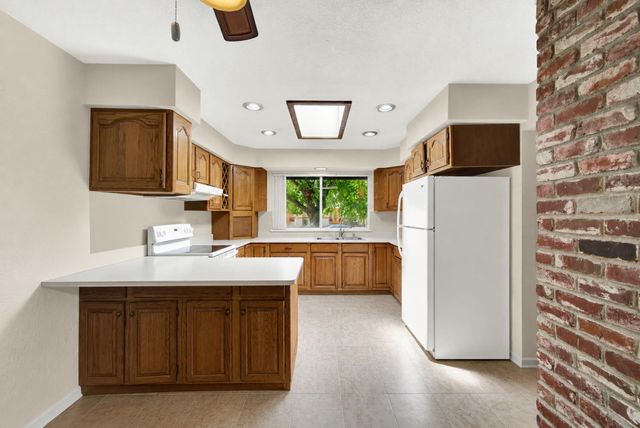 9063 Polly Ave, Orangevale, CA 95662