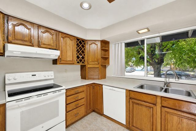 9063 Polly Ave, Orangevale, CA 95662