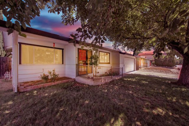 9063 Polly Ave, Orangevale, CA 95662