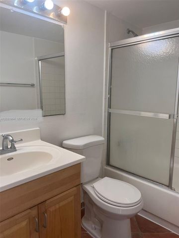 1801 S Treasure Dr 427, North Bay Village, FL 33141