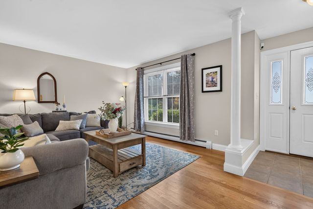 24 Morrison Lane, Dover, NH 03820