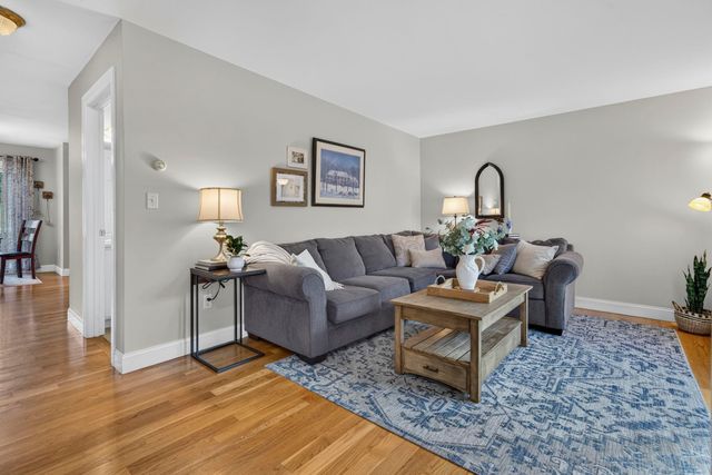 24 Morrison Lane, Dover, NH 03820
