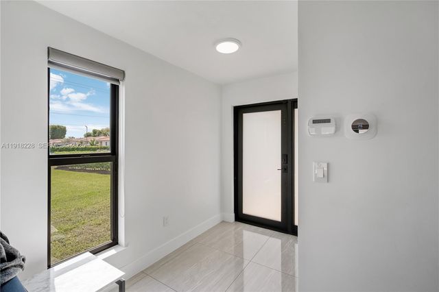 9451 SW 6th Lane, Miami, FL 33174