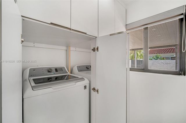 9451 SW 6th Lane, Miami, FL 33174