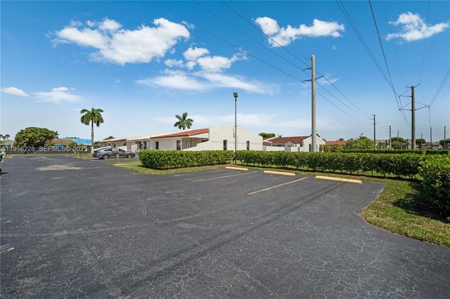 9451 SW 6th Lane, Miami, FL 33174