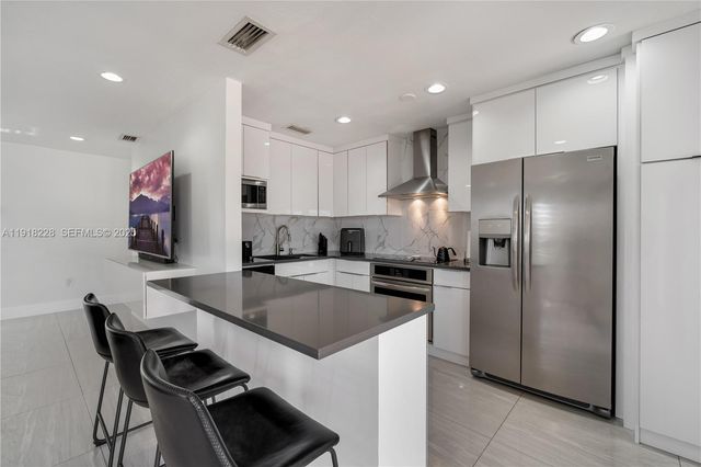 9451 SW 6th Lane, Miami, FL 33174