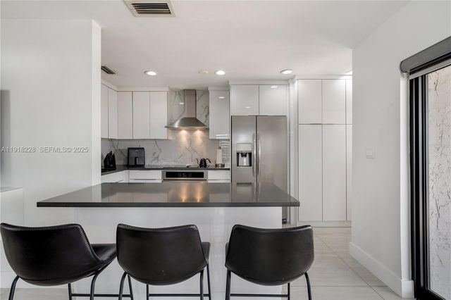 9451 SW 6th Lane, Miami, FL 33174