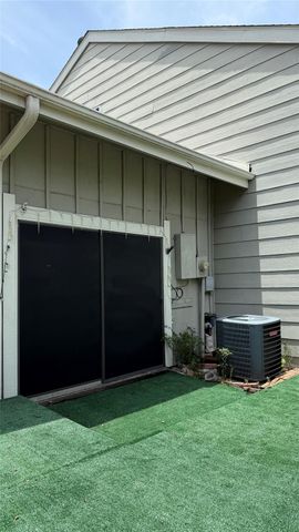 12922 Wirevine Lane, Houston, TX 77072