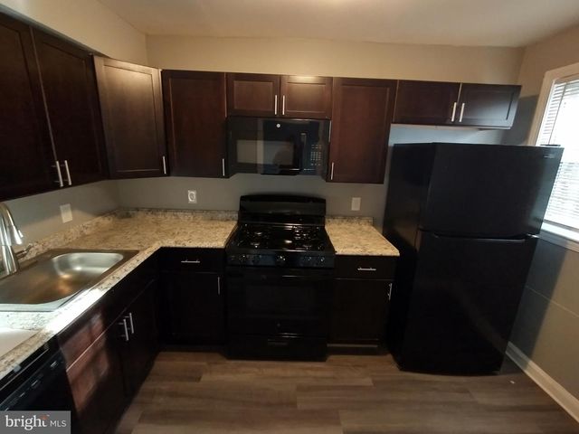 6101 CHINQUAPIN PKWY, Baltimore, MD 21239