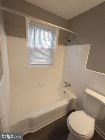 6101 CHINQUAPIN PKWY, Baltimore, MD 21239