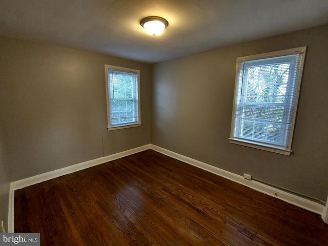 6101 CHINQUAPIN PKWY, Baltimore, MD 21239