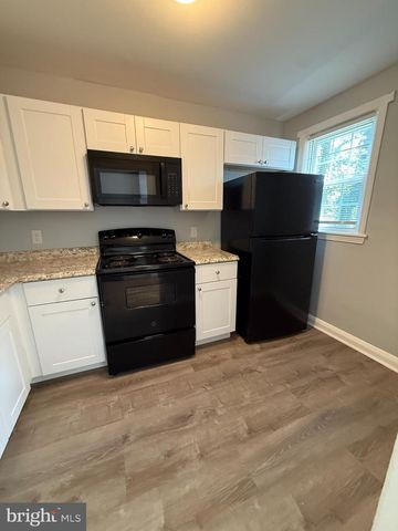 6101 CHINQUAPIN PKWY, Baltimore, MD 21239