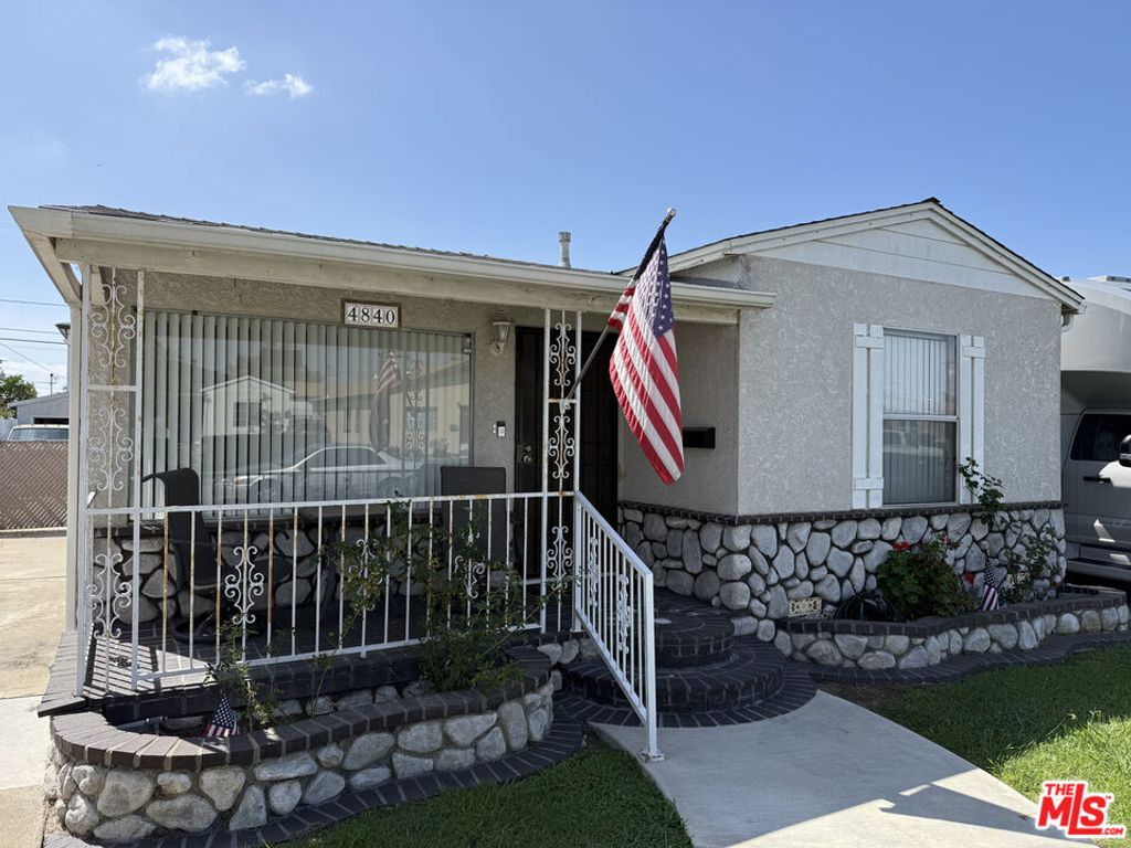 4840 W 137th Street, Hawthorne, CA 90250 — exterior