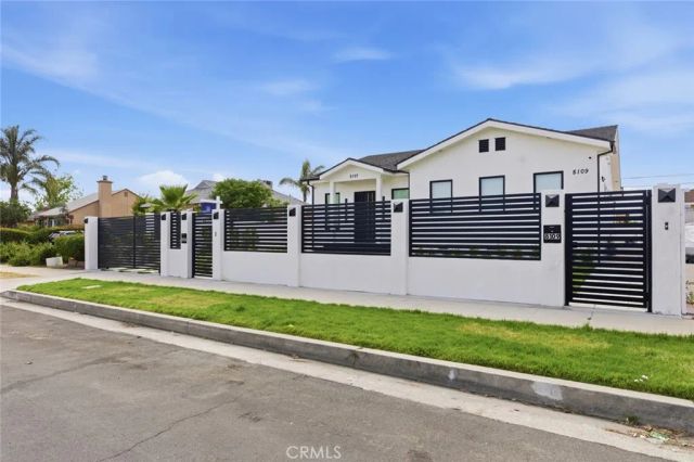 8107 Laurelgrove, North Hollywood, CA 91605