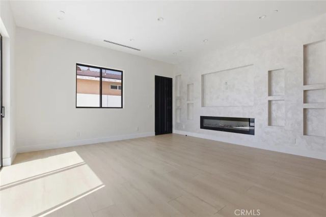8107 Laurelgrove, North Hollywood, CA 91605