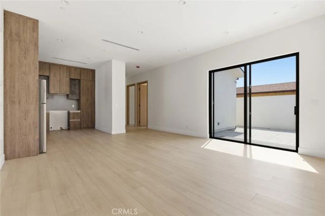 8107 Laurelgrove, North Hollywood, CA 91605
