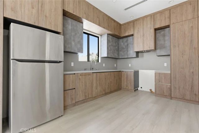 8107 Laurelgrove, North Hollywood, CA 91605